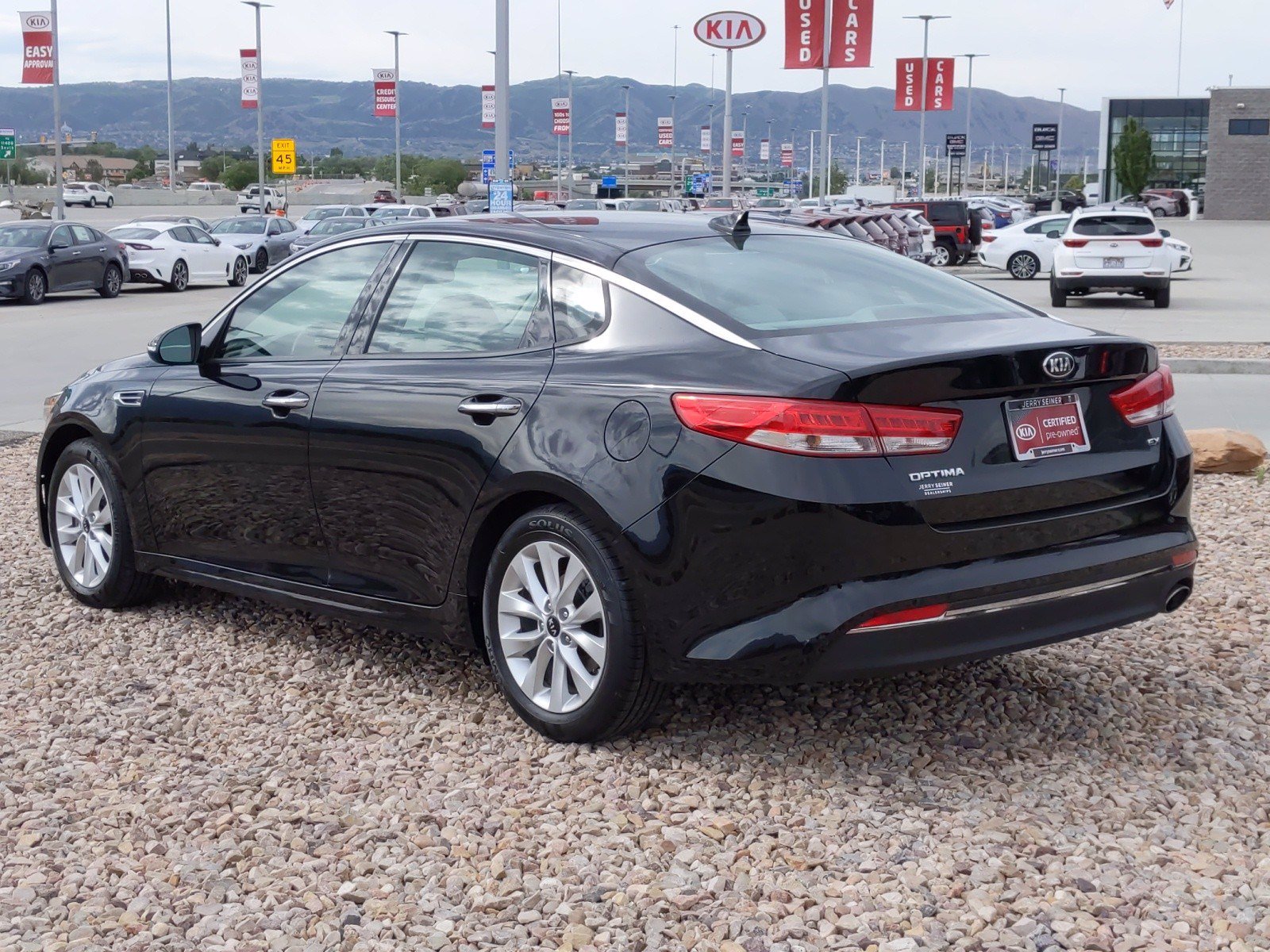 Pre-Owned 2016 Kia Optima EX FWD 4dr Car